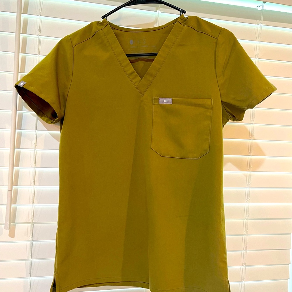 Women’s Figs Martini Olive Scrub Top XXS